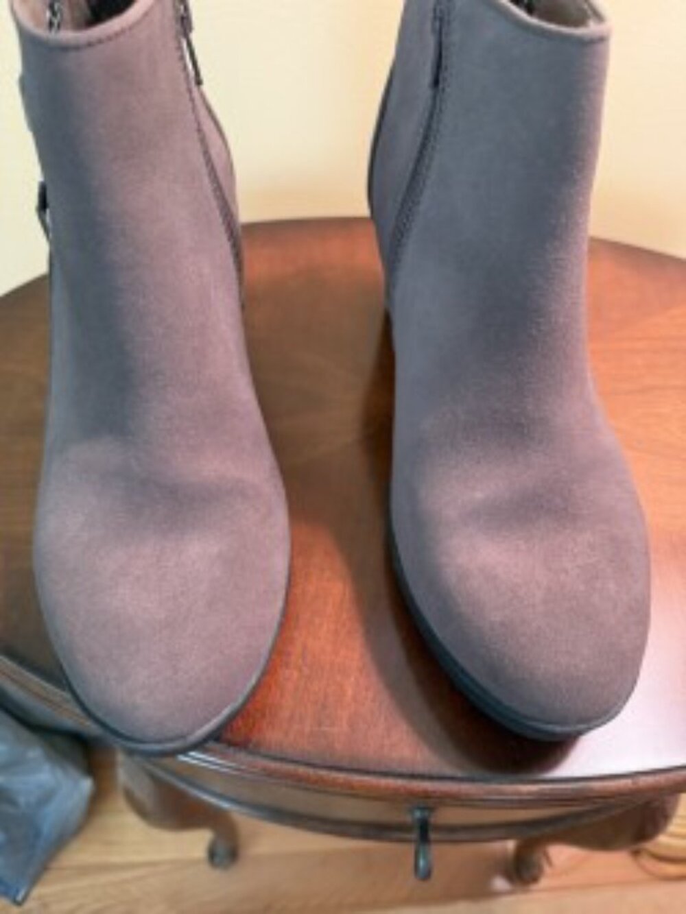 Clarks Gray Booties NIB - Picture 2 of 8